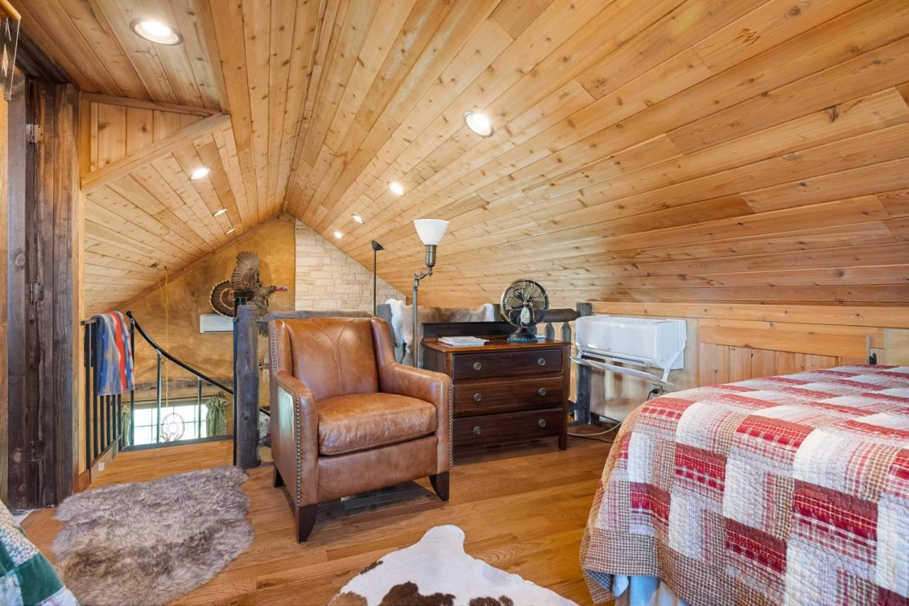 Inn At Sunset Mill Ranch Wimberley Extérieur photo