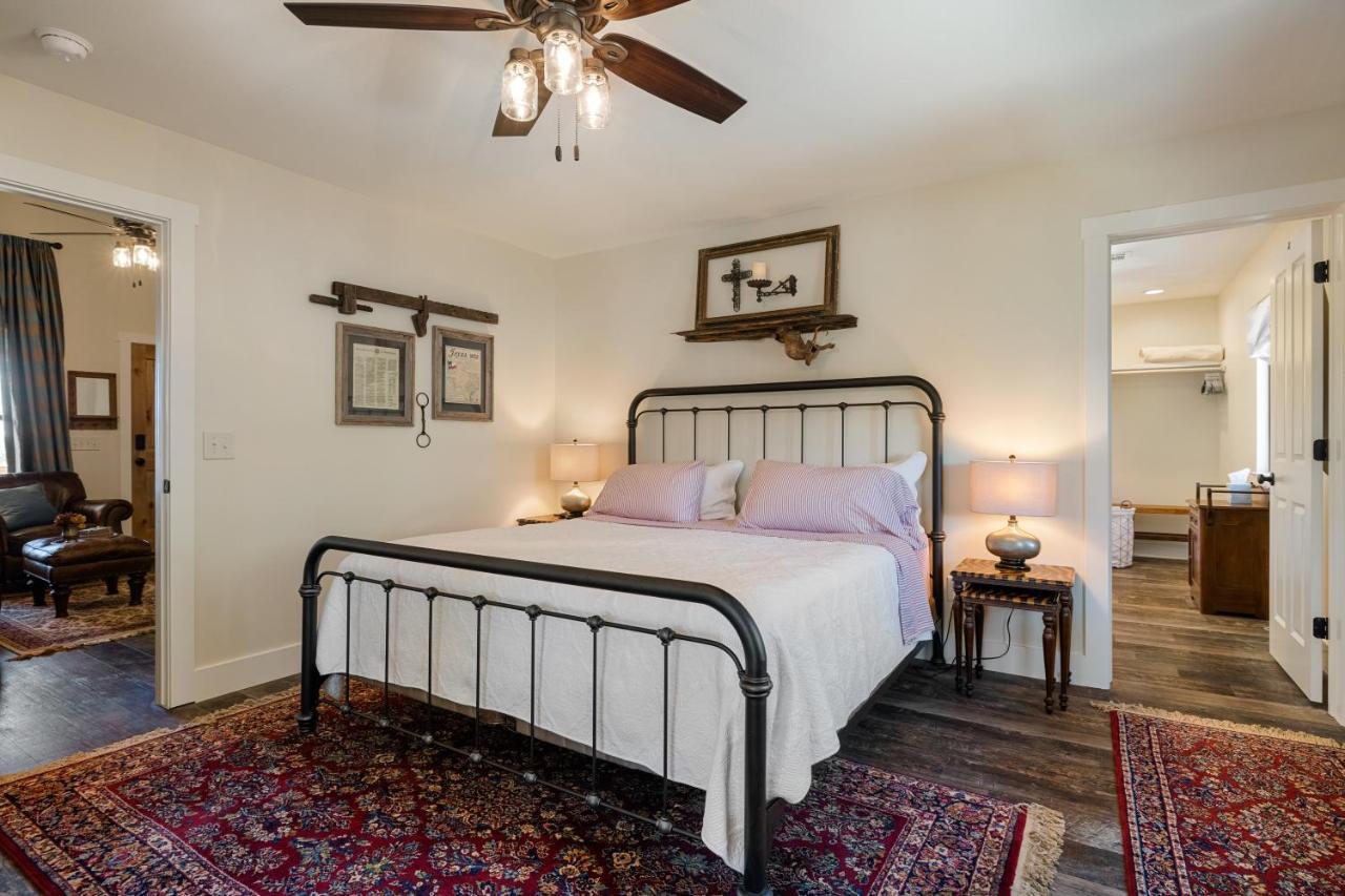 Inn At Sunset Mill Ranch Wimberley Extérieur photo